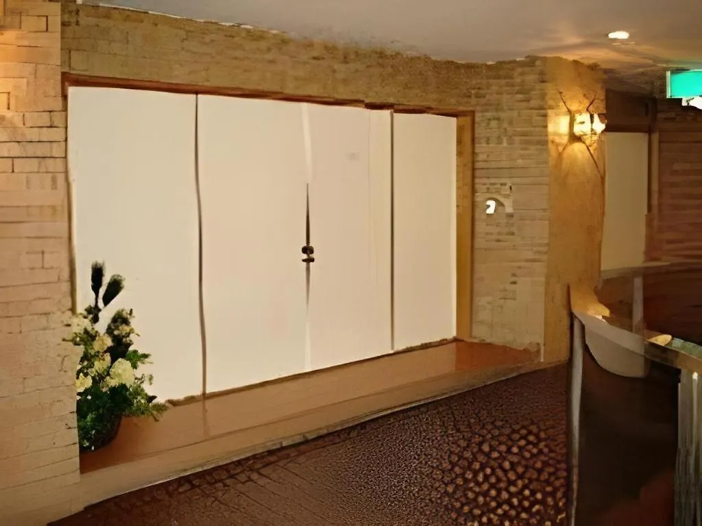 Matsuyama City Hotel 2*, Matsuyama (Ehime)